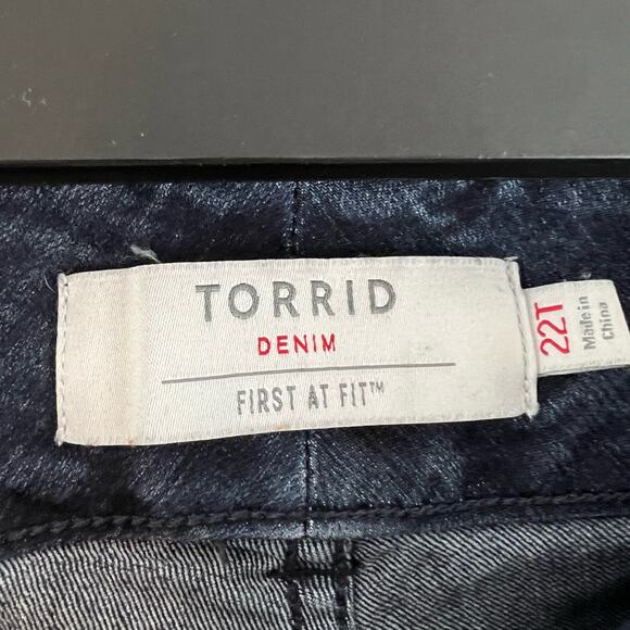 Torrid Dark Wash First At Fit Skinny Jeans Size 22 Tall - Picture 6 of 7